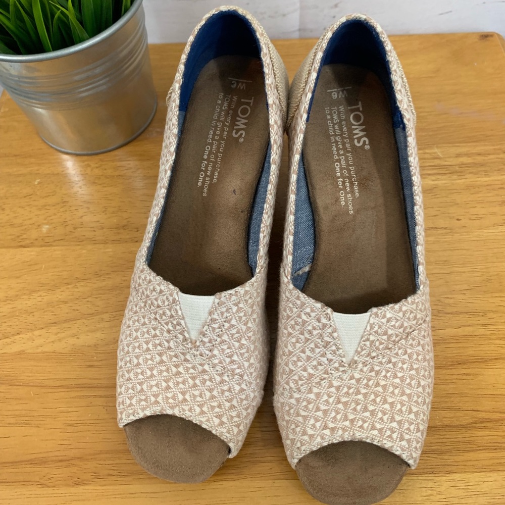 Toms Wedges